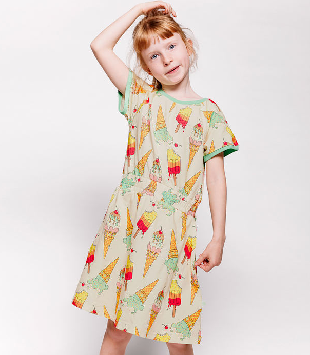 Short-sleeved Dress with ice cream
